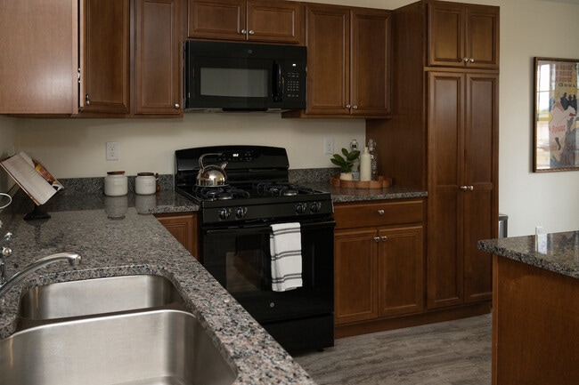 Photo - Hidden Oak Way