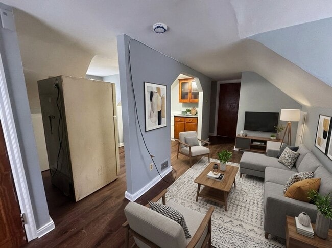 Building Photo - 701 Elm St Unit 701 Elm St- 613 Kent St Apt