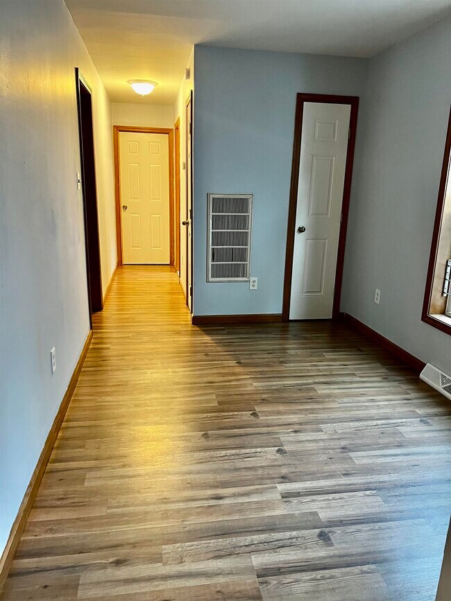 Photo - 305 Van Houten St Unidad 1