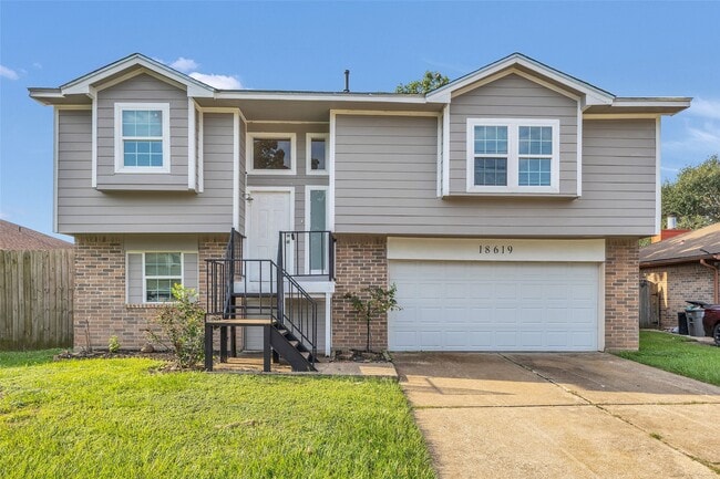 Building Photo - 18619 Haughland Dr Rental
