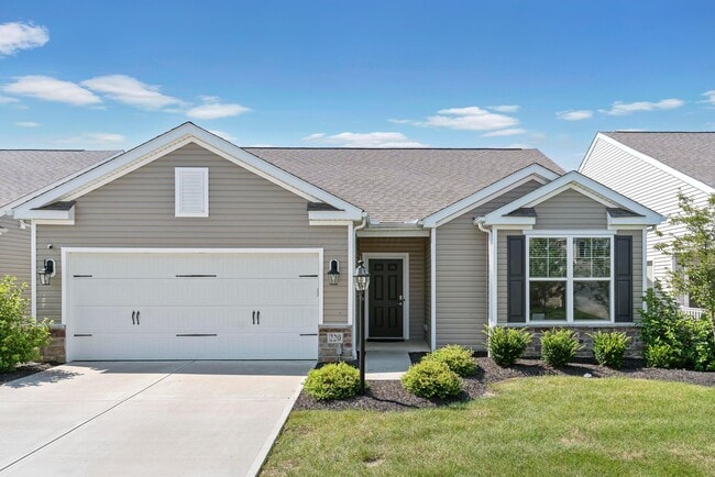 Building Photo - 220 Woodland Sky Dr