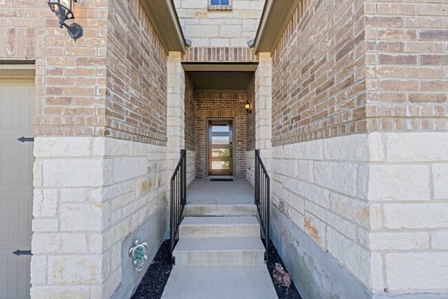 Photo - 1020 Highland Vista