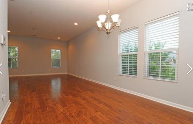 218 Tuscany Ct