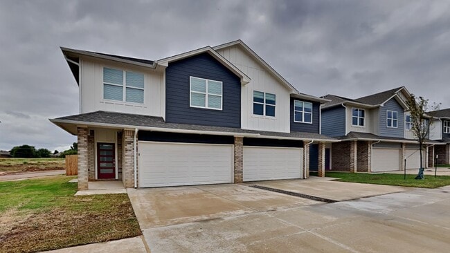 Building Photo - Luxury NEW 3 Bedroom 2.5 Bathroom Townhome...