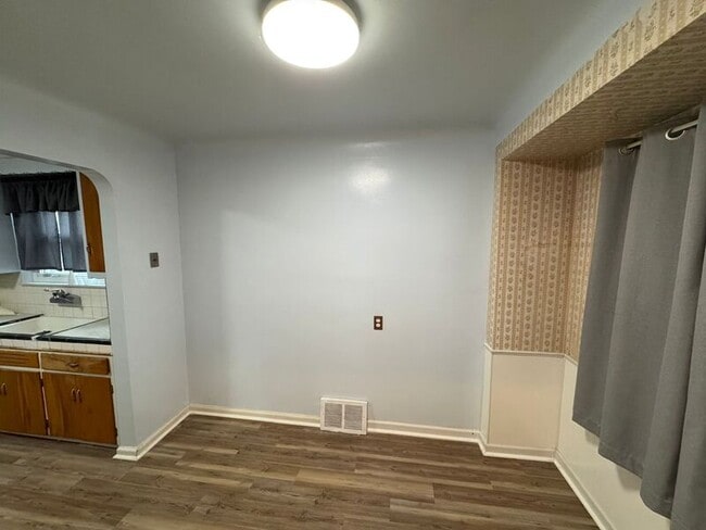 Photo - 21029 Blackmar Ave