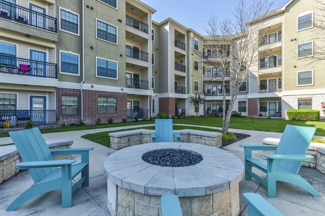 Building Photo - 2120 Stephens Pl Unit 342 Rental