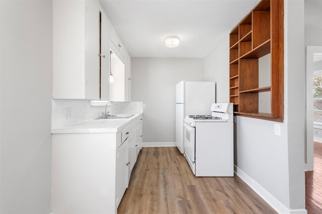 Photo - 1446 Lawson St