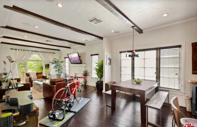 Photo - 5130 1/2 20th St Unidad HALF