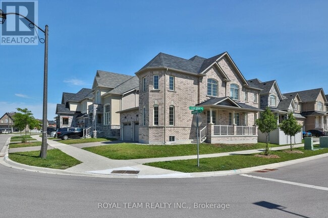 Photo - 97 Kingknoll Cres