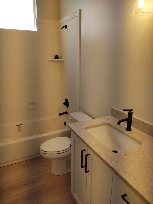 Photo - LIKE NEW 3 Bed Snowberry Dr!