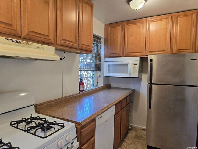 Photo - 78-36-78147 147th St Condo Unit 3D