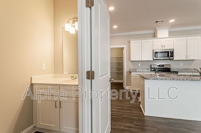 Photo - 14 Alderly Way
