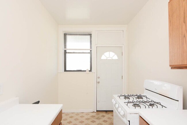 Photo - 832 W Waveland Unidad N4