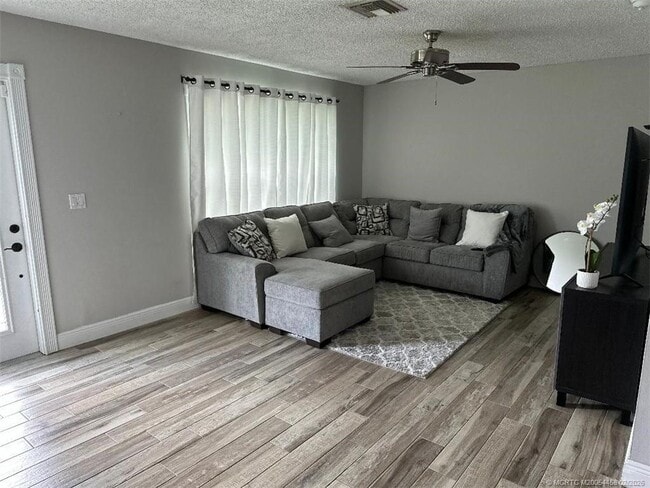 Photo - 1365 SW Gastador Ave