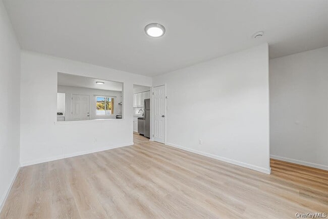 Photo - 54 Evergreen St Unidad #A