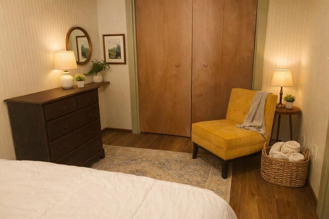 Photo - 607 Live Oak St