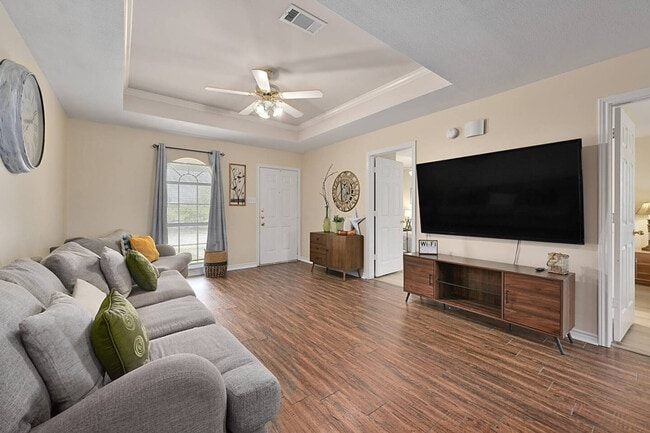 Building Photo - 2015 Colgate Dr Unit ID1328066P