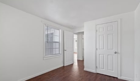 Photo - 3825-3524 Crestmore Rd