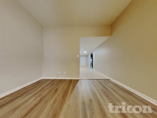 120 Dodge City Ct