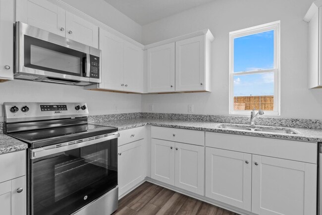 Photo - 120 Waterhouse Lake Dr