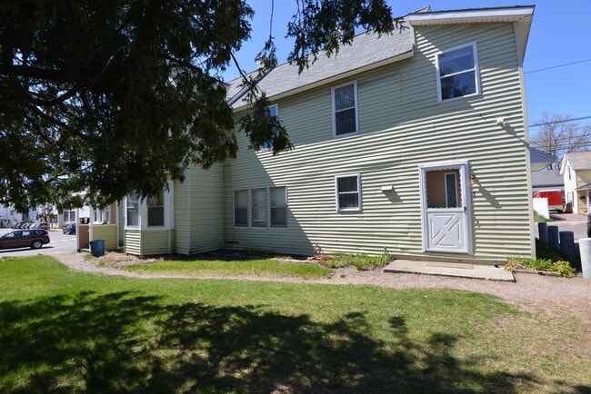 Building Photo - North and Washington, LLC Unit 2