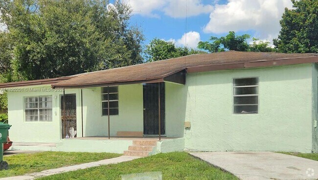 Building Photo - 2267 NW 102nd St Rental