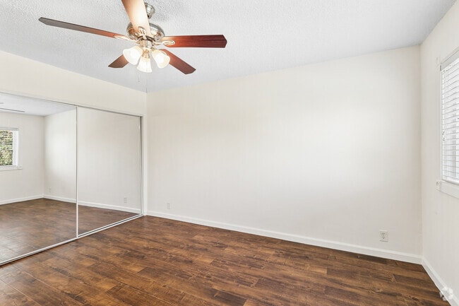 1BR, 1BA - 680SF - Bedroom
