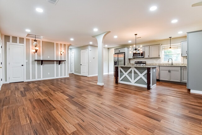 Photo - 2531 Brentwood Rd
