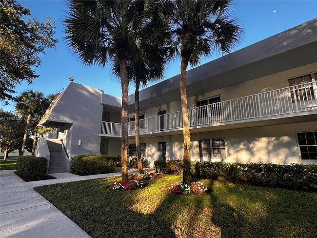 Photo - 4261 W Palm Aire Dr Condo Unit 207