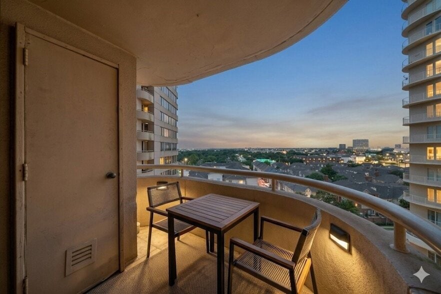 Photo - 3525 Sage Rd Unit 1111