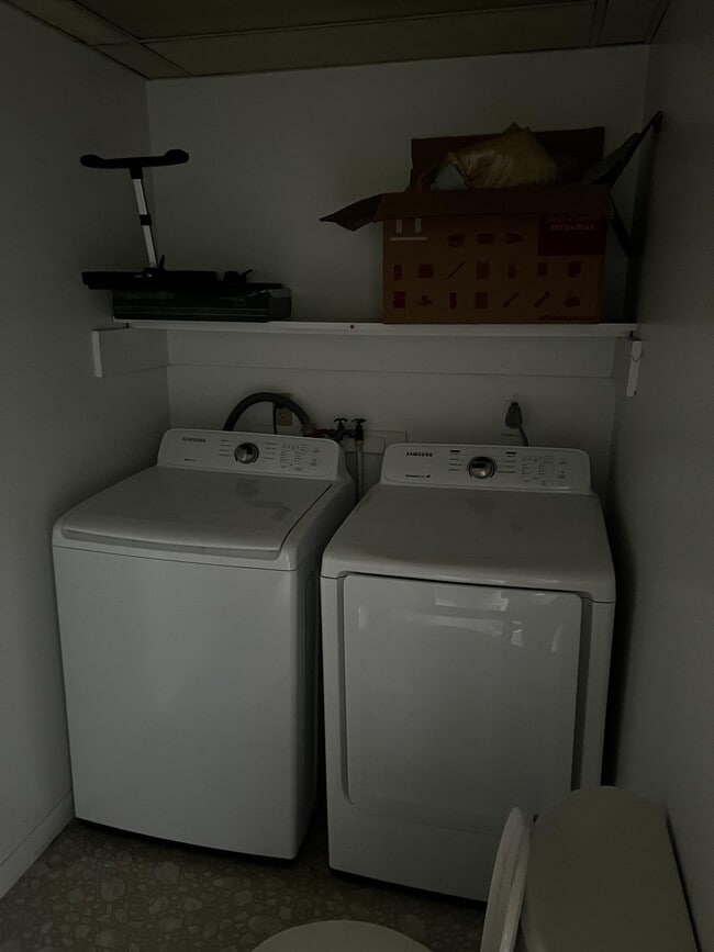 Photo - 238 Trimble Ave