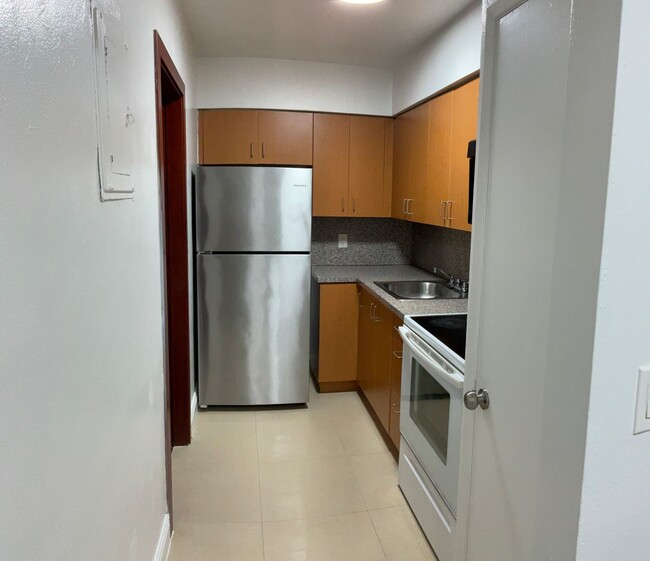 Photo - Great Location! Spacious 2/2! Call for Spe... Unit 43 - Vegas