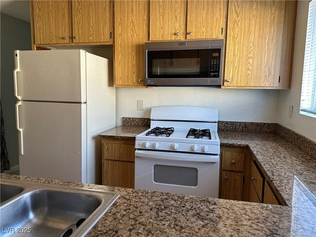 Photo - 6841 Arroyo Ave