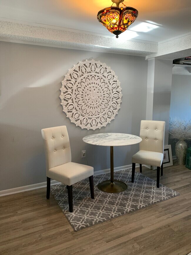 Dining Room - 231 Canal Park Dr Unidad A202