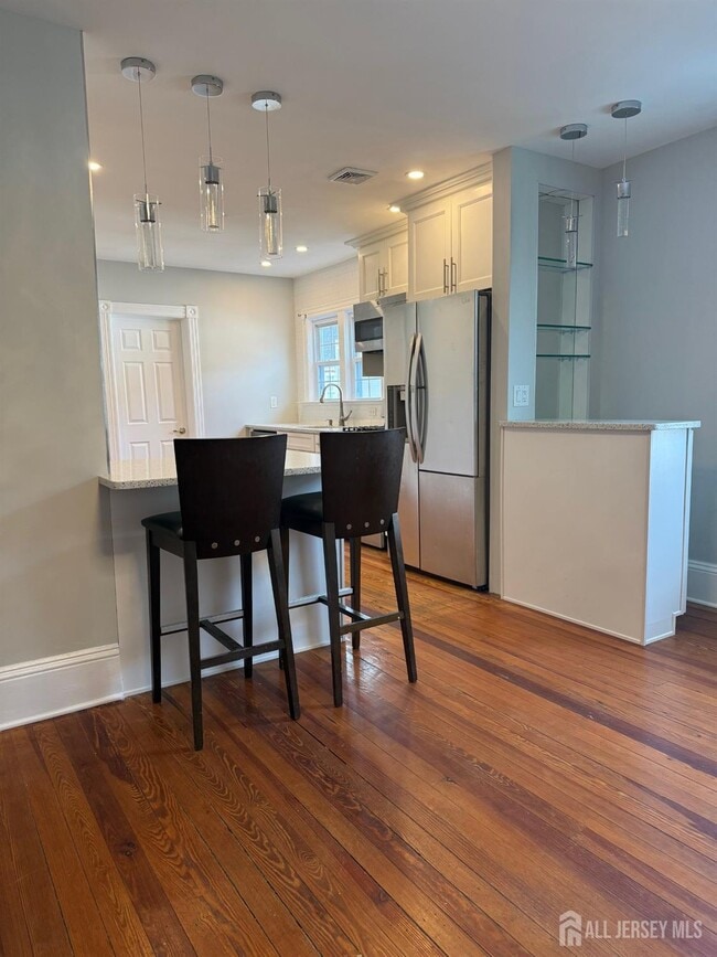 Photo - 187 Broad St Unit 2