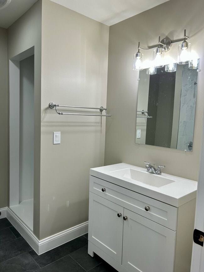 Photo - 60 W Church Rd Unit L