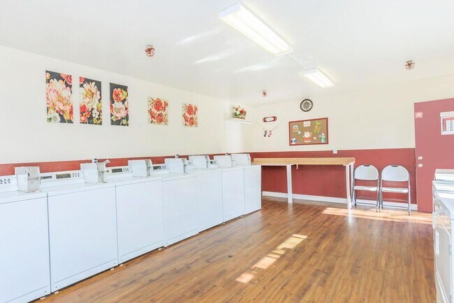 Photo - Newport Gardens Apartments