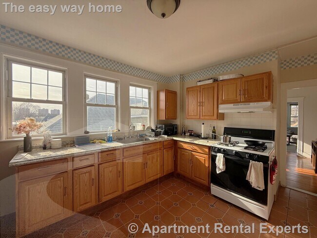 Photo - 74 Newbury St Unidad #3