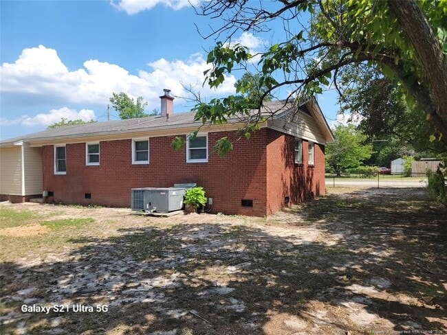 1403 Morrison Ave