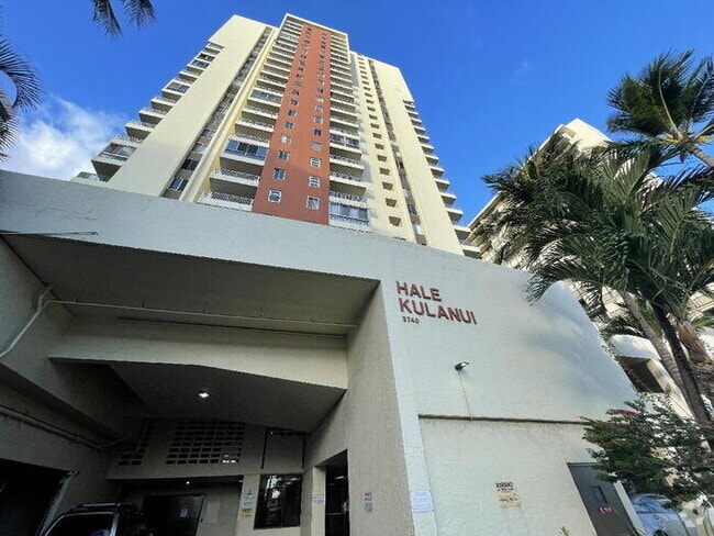 Building Photo - To register for the showing time below, no... Rental