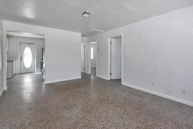 Photo - 4882 Jefferson Rd