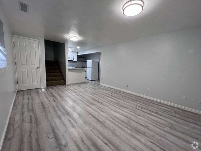 Building Photo - 391 W 100 S St Rental