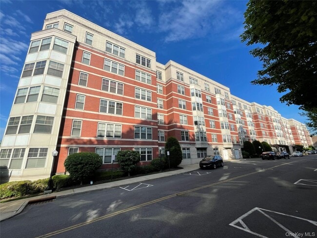Building Photo - 300 Mamaroneck Ave Unit 716