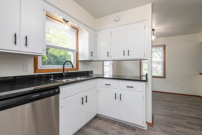 Photo - 2623 N 122nd St