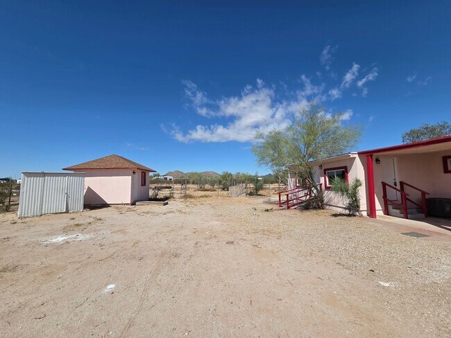 Photo - Queen Creek 3 bed / 2 bath on just under 5 Acres with private well! No HOA!