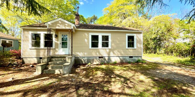 Building Photo - 622 Martha Dr Rental