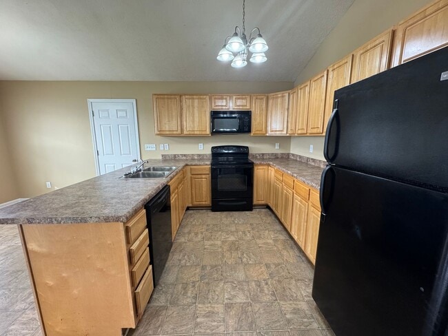 Photo - Spacious 3 bedroom, two bathroom home close to GM, Magna and Industrial Park