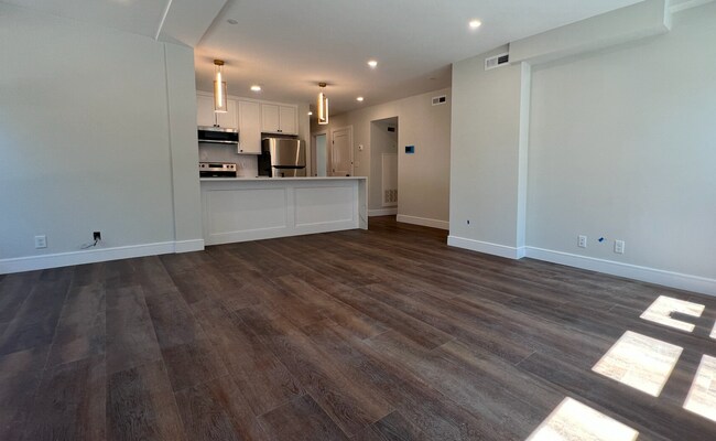 Building Photo - 15 Atkins St Unit 2