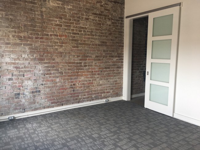 The America Bldg Bedroom