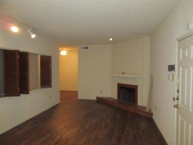 Photo - 9254 Forest Ln Unidad 602